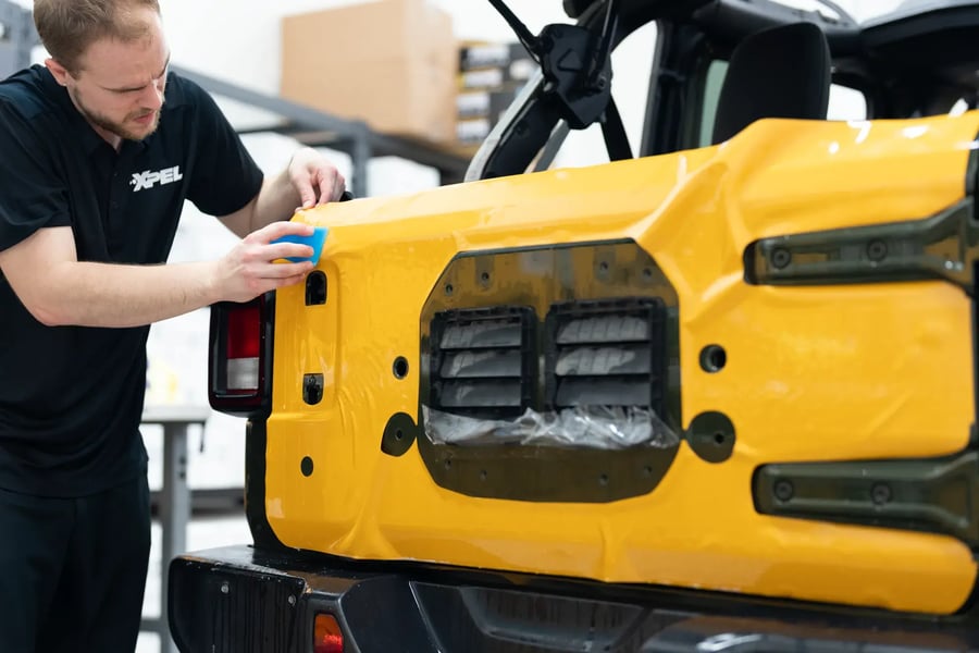 DAT-XCGXY60-55 - XPEL Yellow - 2023 Jeep-54